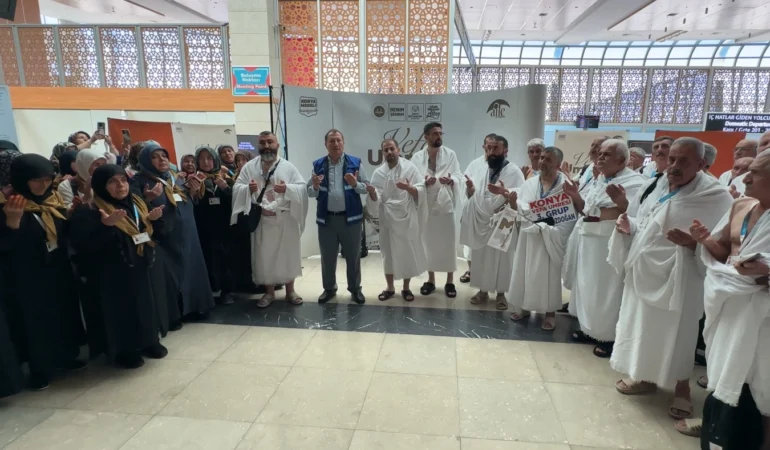 20260911-konyada-vefa-umresinin-ikinci-kafilesi-kutsal-topraklara-ugurlandi-738557.webp.webp