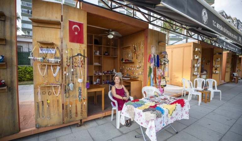 20260922-mersinde-kadinlarin-emegi-uretime-ve-ekonomiye-kazandiriliyor-349101.webp.webp