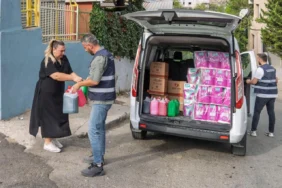 20260923-izmir-buyuksehirden-egitime-saglik-destegi-okul-hijyen-seti-dagitimlari-devam-ediyor-606513.webp