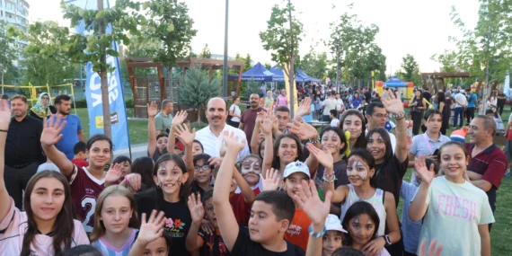 20260923-konyada-cocuklar-yaza-etkinliklerle-veda-etti-parklarda-senlik-var-yogun-ilgi-gordu-670495.webp