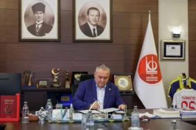 20260923-surdurulebilir-kent-kecioren-baskan-ozarslan-uluslararasi-iklim-taahhudune-imza-atti-372420.webp