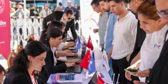 İBB’den İstanbullulara İstihdam ve Kariyer Desteği