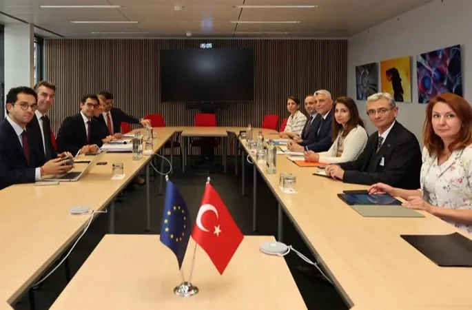 20260929-bakan-bolat-ab-yetkilisi-sejourne-ile-turkiye-ab-iliskilerini-gorustu-619892.webp.webp