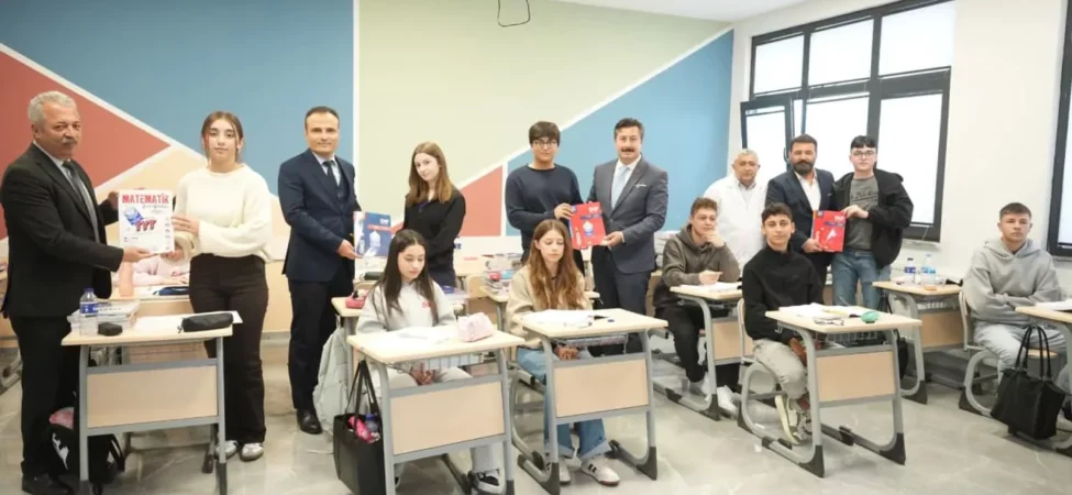 20260929-yenisehirde-universiteye-hazirlanan-120-ogrenci-icin-egitim-destegi-430048.webp.webp