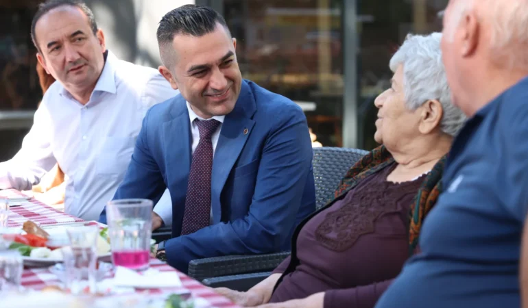 20260930-antalyada-mavi-evde-alzheimer-ayina-ozel-etkinlik-610442.webp.webp