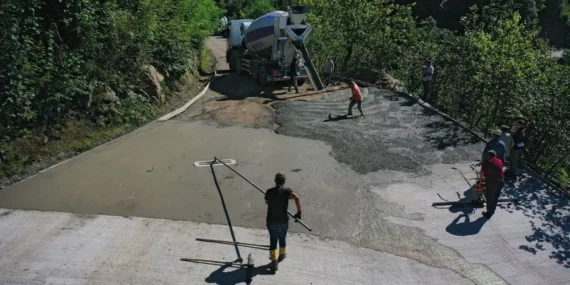 Ordu Kabadüz’de 600 Metrelik Beton Yol Tamamlandı