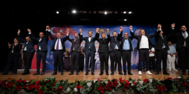 bahcelievler-de-3-chp-li-meclis-uyesi-ak-parti-ye-gecti_2631