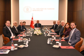 1792070090-ku-ltu-r-ve-turi-zm-bakani-mehmet-nuri-ersoy-1792142927-13-x750.jpeg