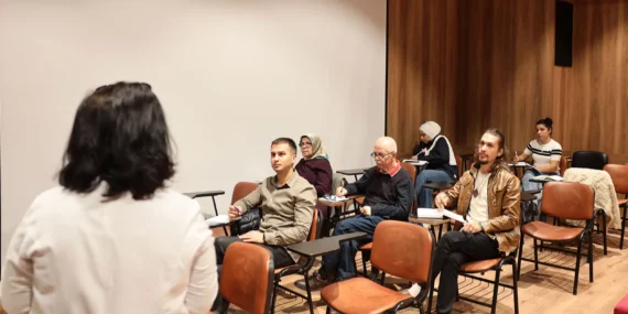 Sakarya’da SAMEK Kurslarında Yabancı Dil Eğitimi Başladı