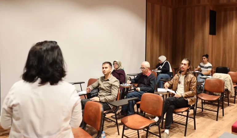 20261005-sakaryada-samek-kurslarinda-yabanci-dil-egitimi-basladi-605266.webp.webp