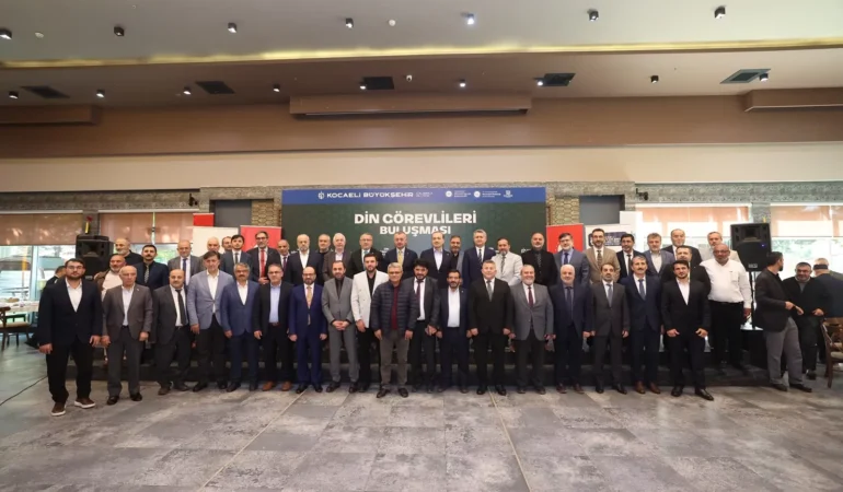 20261008-baskan-buyukakin-kocaelide-din-gorevlileriyle-bir-araya-geldi-72111.webp.webp
