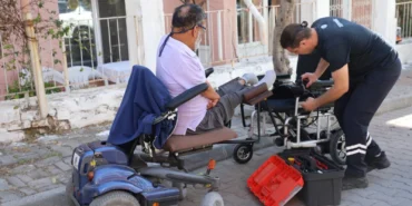 20261012-muglada-engelli-bireylere-yerinde-tekerlekli-sandalye-tamir-destegi-333106.webp.webp