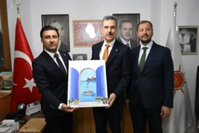 20261014-mustafa-esginden-bodrum-teskilatina-ziyaret-511807.webp.webp