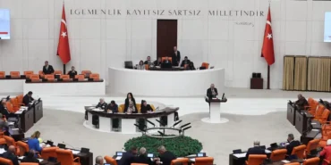 20261015-turk-kizilay-kanunu-teklifi-tbmmde-gorusuldu-muhalefetten-denetim-ve-seffaflik-elestirisi-1.webp