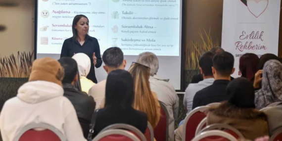 Ankara’da Çiftlere Yönelik “Evlilik Rehberim” Seminerleri Sürüyor