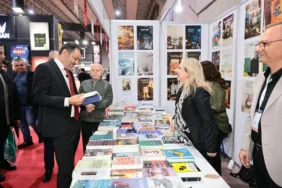 20261019-denizli-kitap-fuari-kapilarini-acti-212-yayinevi-ve-500e-yakin-yazar-okurlarla-bulusacak-94.webp