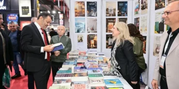 20261019-denizli-kitap-fuari-kapilarini-acti-212-yayinevi-ve-500e-yakin-yazar-okurlarla-bulusacak-94.webp