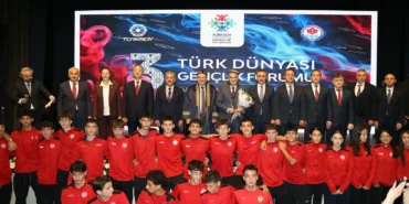 20261019-trabzonda-22-ulkeden-140-genci-bulusturan-turksoy-genclik-forumu-basladi-238701.webp.webp