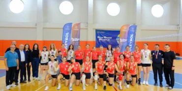 20261021-izmirde-kadinlar-voleybol-sampiyonu-il-mill-egitim-mudurlugu-oldu-86045.webp.webp