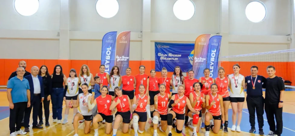 20261021-izmirde-kadinlar-voleybol-sampiyonu-il-mill-egitim-mudurlugu-oldu-86045.webp.webp