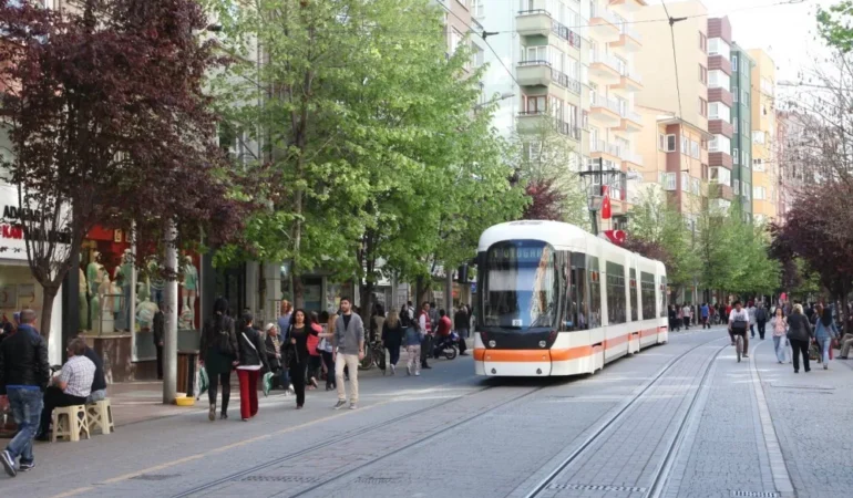 20261022-eskisehirde-kpss-ortaogretim-sinavi-icin-ulasim-duzenlemesi-814771.webp.webp