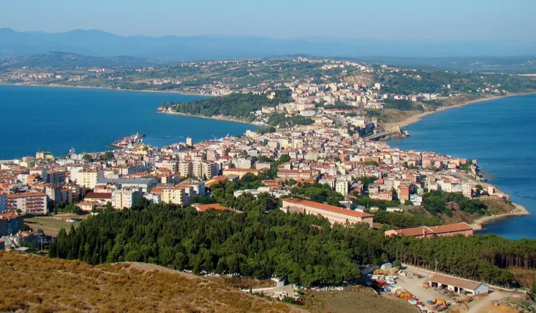 20261022-turkiyenin-en-mutlu-illeri-listesinde-sinop-zirvede-duzce-ilk-10da-49861.webp.webp