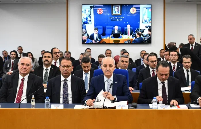 20261028-tbmmnin-2027-yili-butce-teklifi-337-milyar-lira-oldu-284919.webp.webp