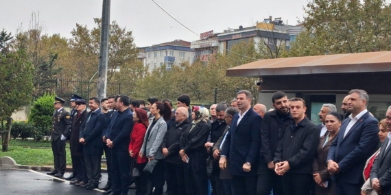 MHP Sultangazi Teşkilatı, 29 Ekim Cumhuriyet Bayramı Çelenk Sunma Törenine Katıldı
