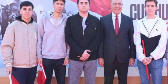 Sultangazi Belediye Başkanı Abdurrahman Dursun, 29 Ekim Cumhuriyet Bayramı dolayısıyla bir mesaj yayınladı.