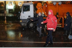 atasehir-belediyesi-ekipleri-yogun-yagisa-karsi-sahada-629f39de-110f-4727-97e9-63e809e8b3c7.jpg