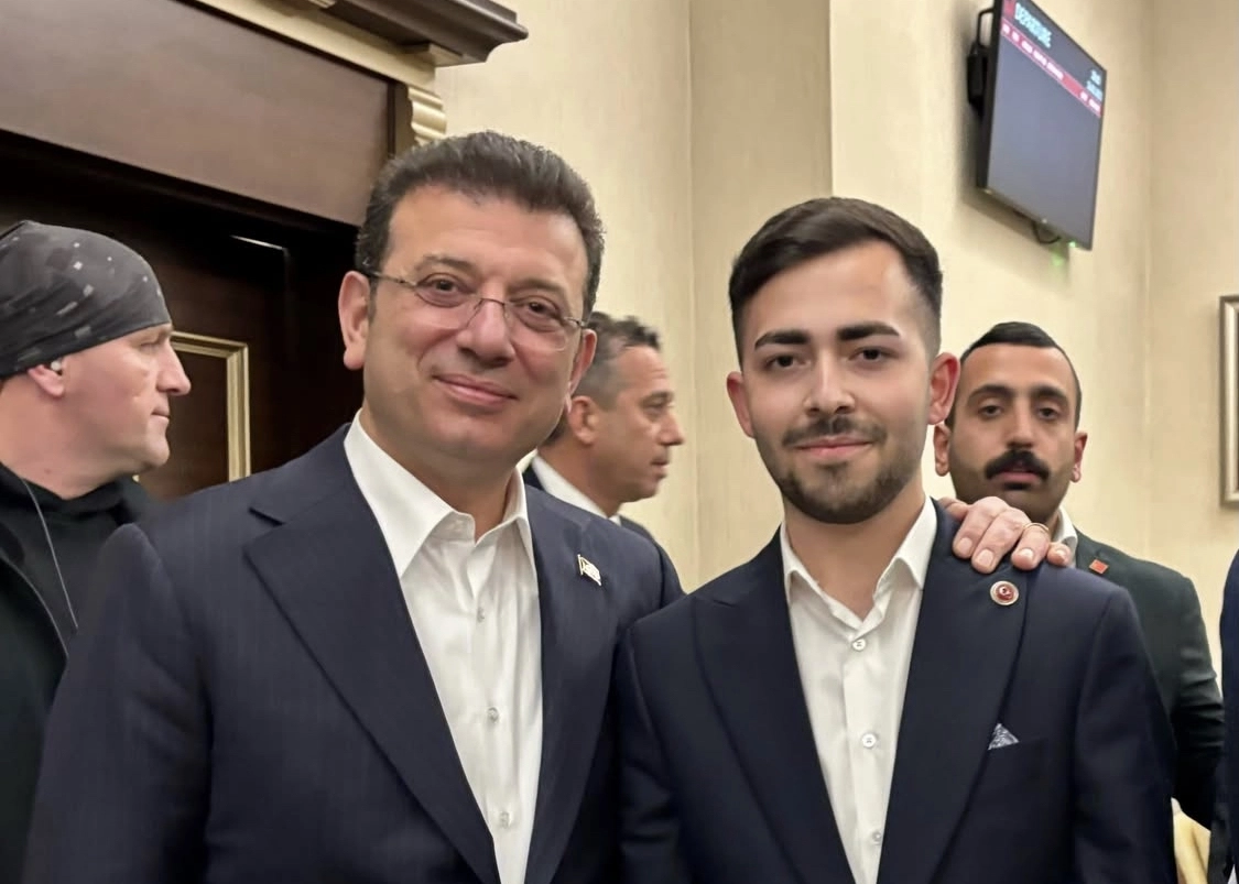 chp-de-sultangazi-depremi-onur-yildirim-istifa-etti-yeni-parti-catisi-altinda-yoluma-devam-edecegim (1)