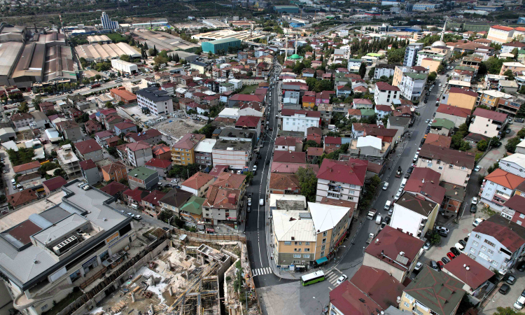 dilovasi-nda-yollar-yenileniyor-ulasim-rahatliyor-1-1791182354-490-x750.jpeg