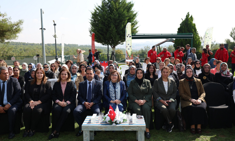 gaziantep-te-kadin-kooperatifleri-icin-yesil-donusum-bulusmasi-2-1791371470-521-x750.jpeg
