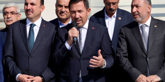 Karatay Muhtarlar Derneği’nin Yeni Hizmet Binası Açıldı
