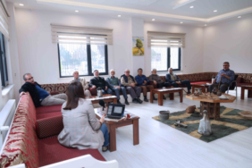 karatay-da-teknoloji-bagimliligiyla-mucadele-egitimi-verildi-2-1792404844-568-x750.jpeg