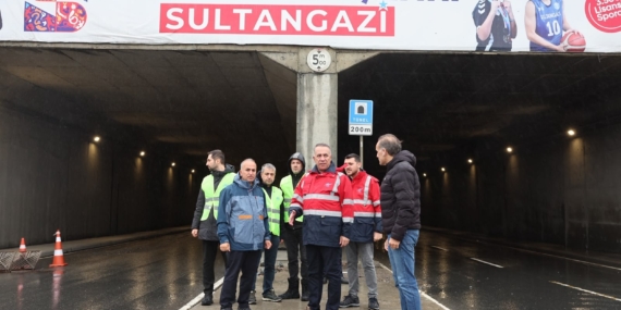 Sultangazi’de Yağış Mesaisi