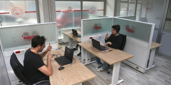 AİLEM Engelsiz İletişim Merkezi 335 bin 288 çağrıya çeviri desteği sağladı